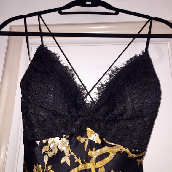 Black Lace and Gold Floral Evening Gown - Picture 3 of 16